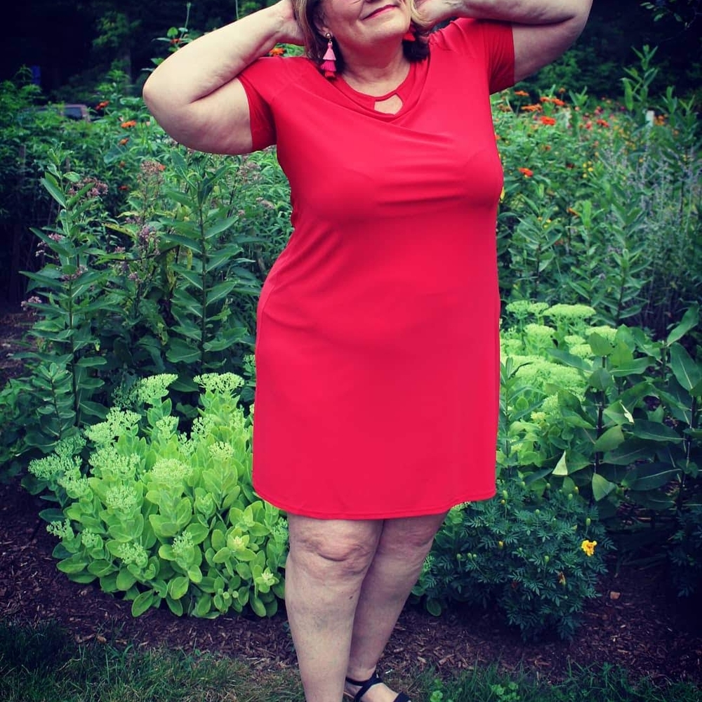 NEW NWOT Christopher & Banks Plus Size  Red Short Sleeve Dress Size 1X (16/18)